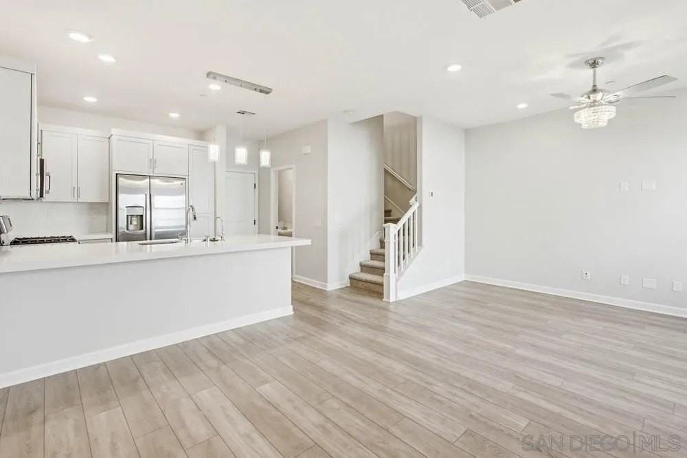 1206 Sunrise Vw Unit 102 #102 - Photo 5 of 30