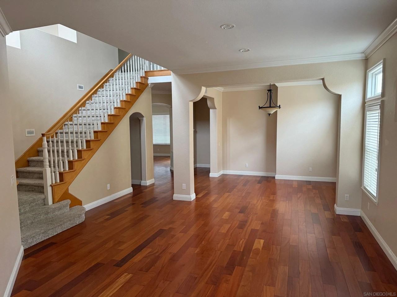 12184 Oakview Way - Photo 3 of 14