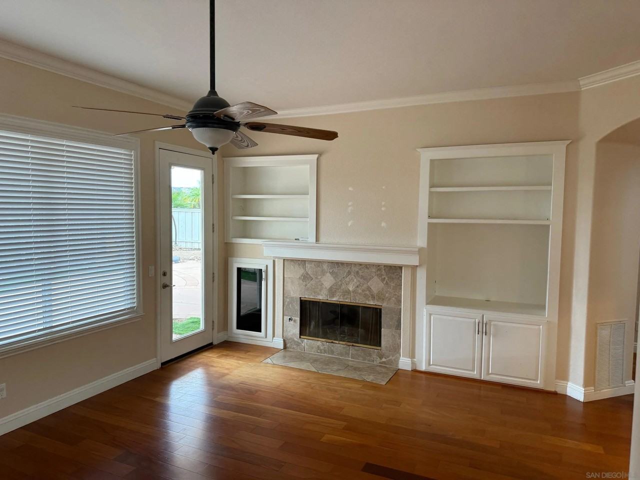 12184 Oakview Way - Photo 4 of 14