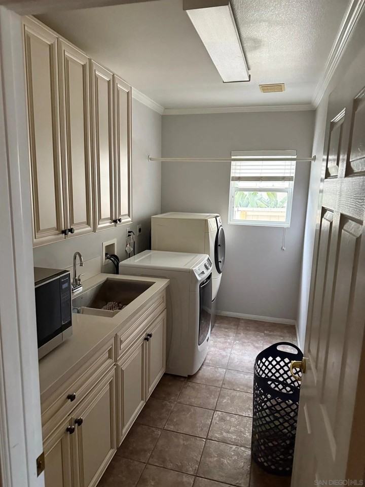 12184 Oakview Way - Photo 6 of 14