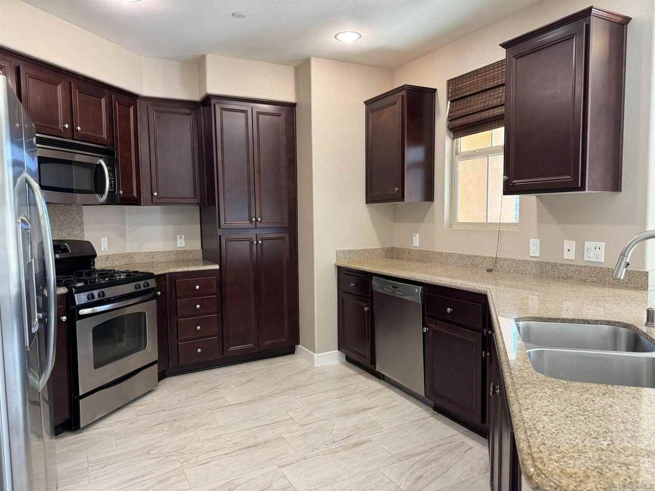 11130 Taloncrest Way Unit 13 #13 - Photo 4 of 7