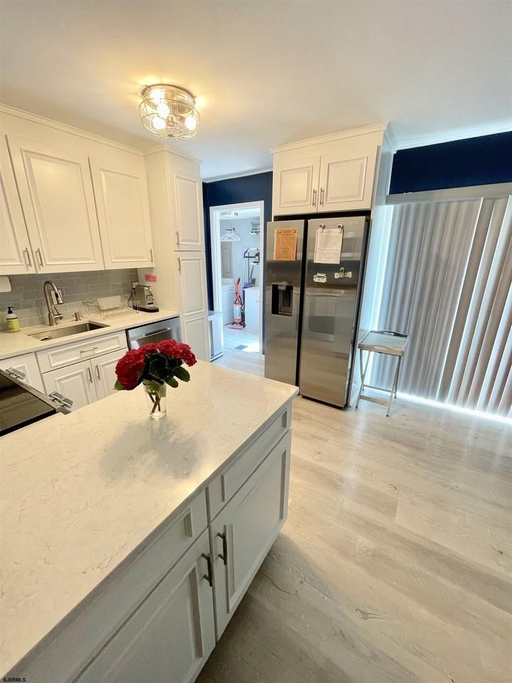 325 14th St S - Photo 6 of 29