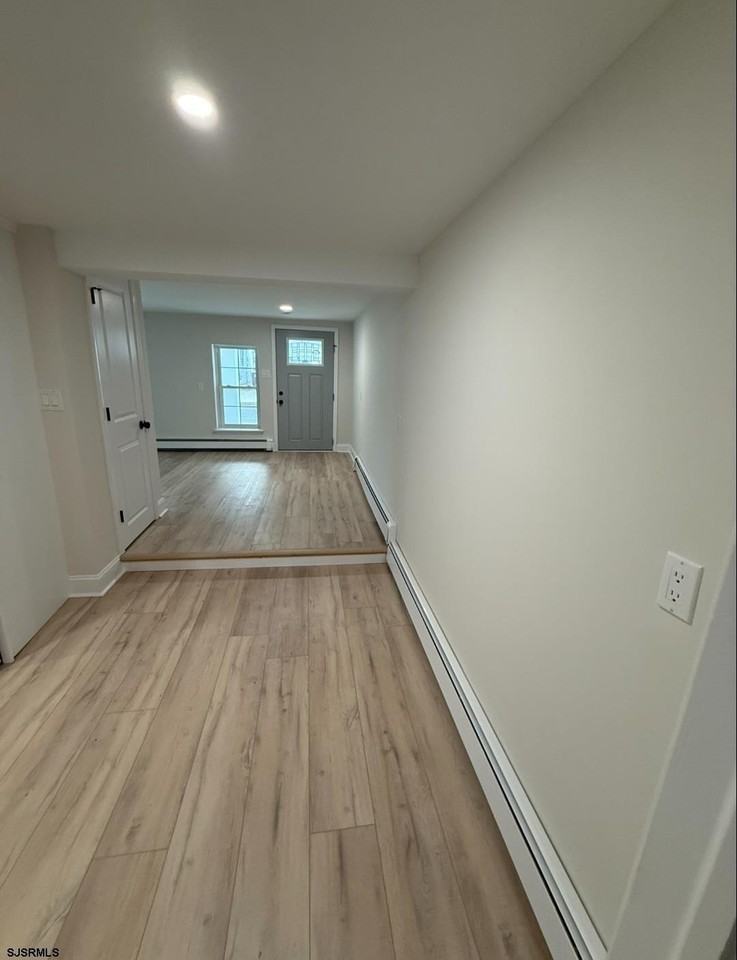 129 N New Haven Ave - Photo 7 of 12