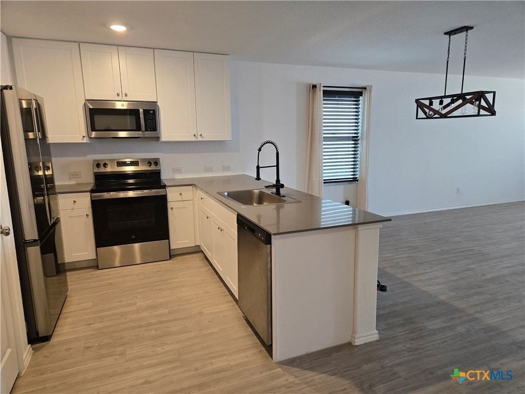 200 Pacific Waters - Photo 2 of 13