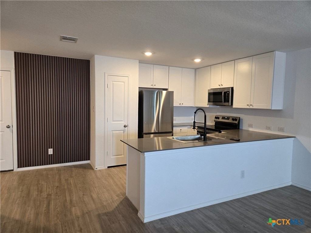 200 Pacific Waters - Photo 3 of 13