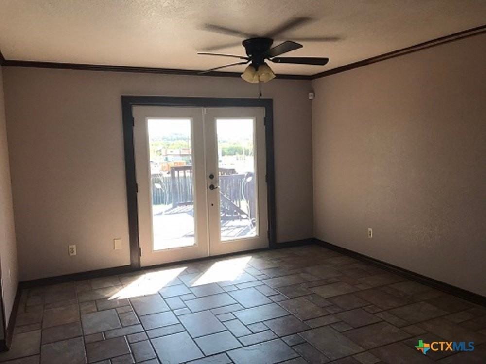 419 Tomahawk Dr - Photo 4 of 28