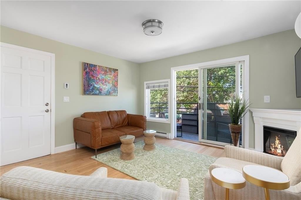 492 Thames St Unit 2 #2 - Photo 6 of 35