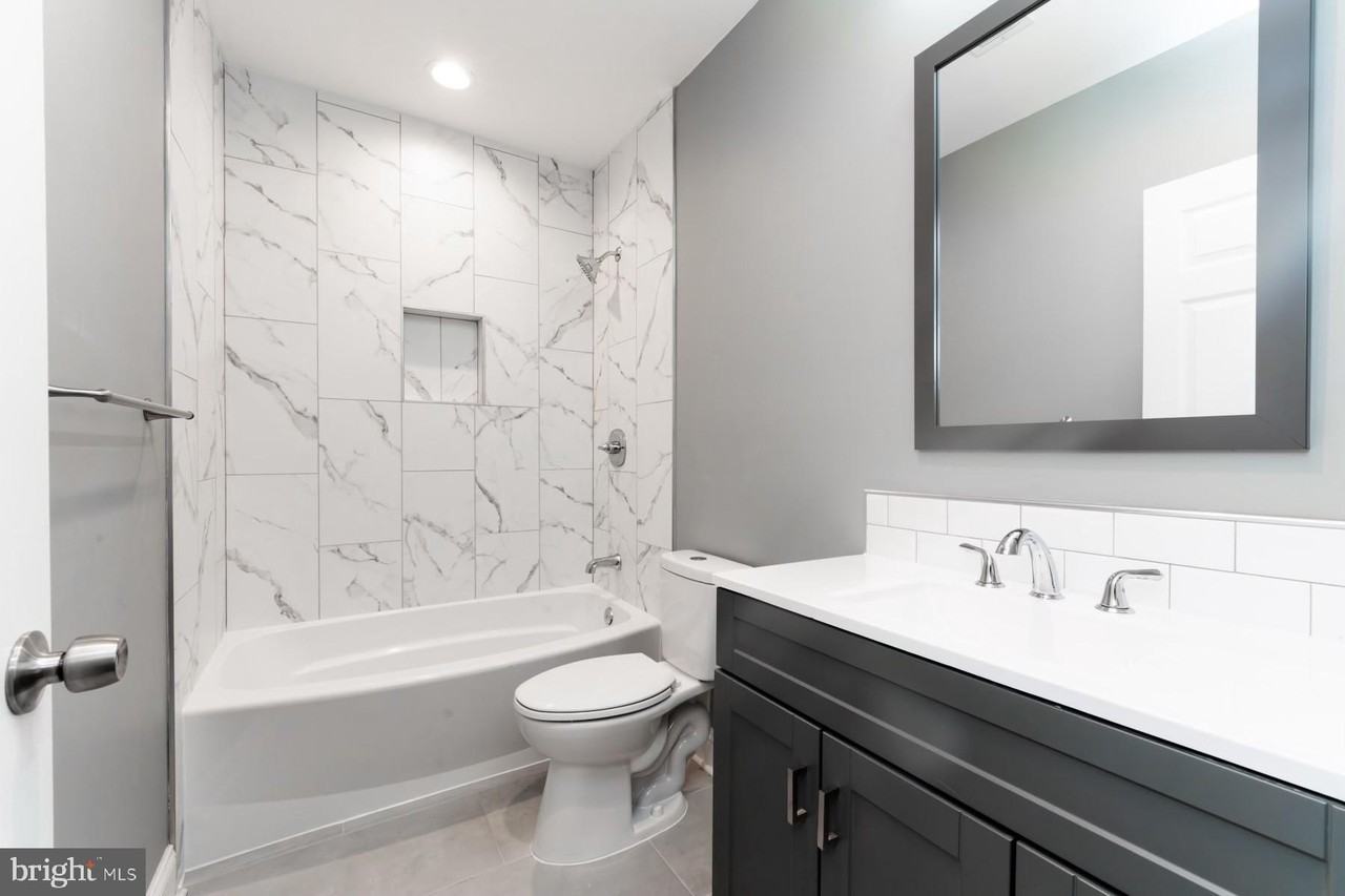 1606 29th St Se - Photo 2 of 12