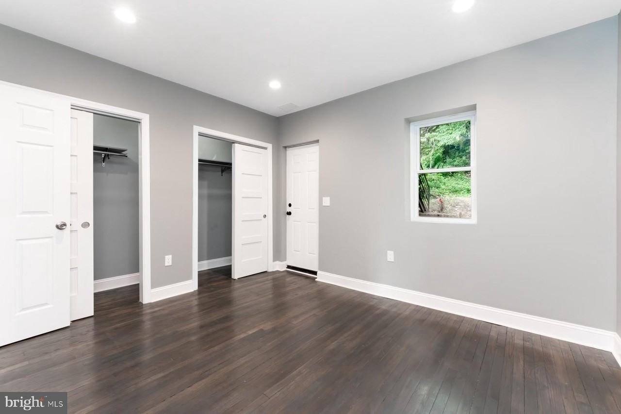 1606 29th St Se - Photo 3 of 12