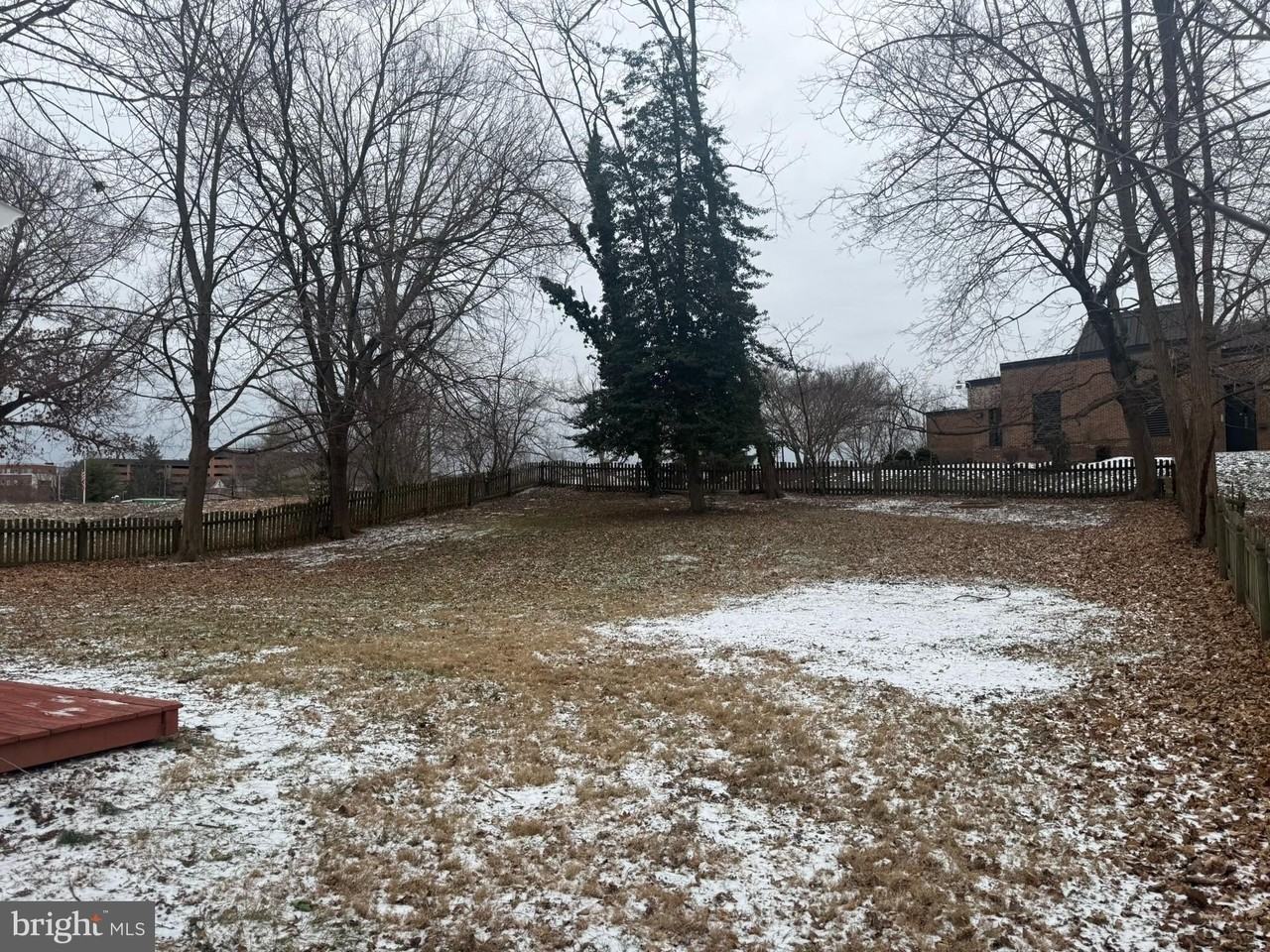 108 Mccormick St - Photo 3 of 38