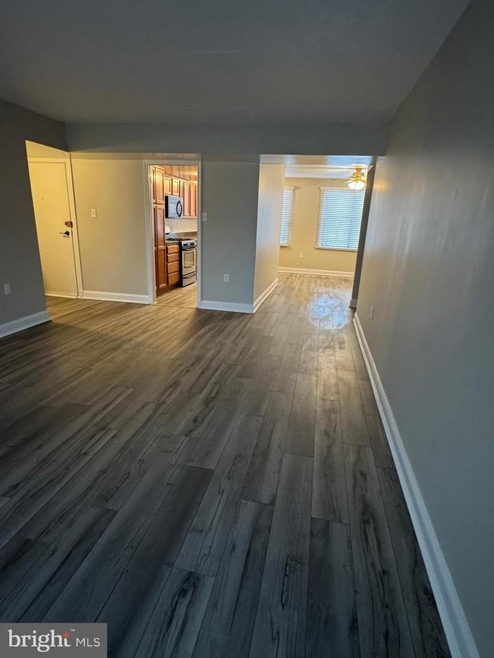 5245 W Running Brook Rd Apt 101 #101 - Photo 6 of 19
