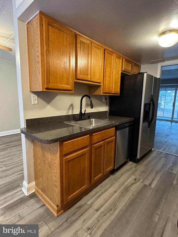 5245 W Running Brook Rd Apt 101 #101 - Photo 7 of 19