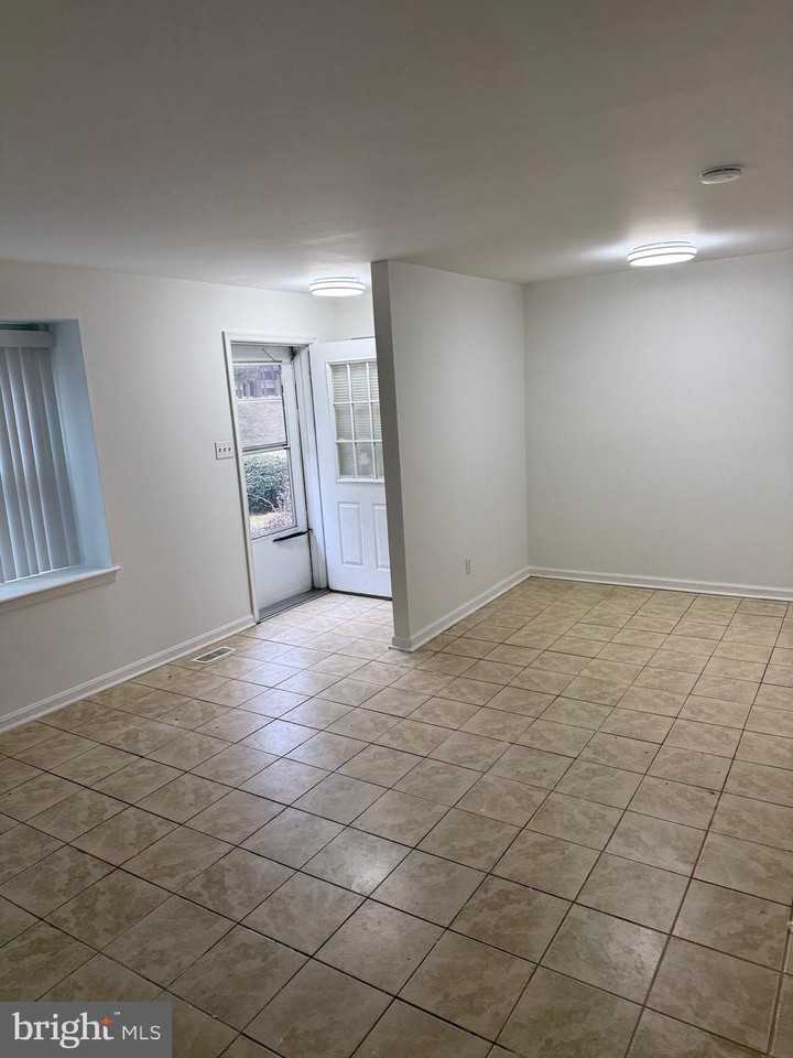 9753 Whiskey Run - Photo 7 of 16