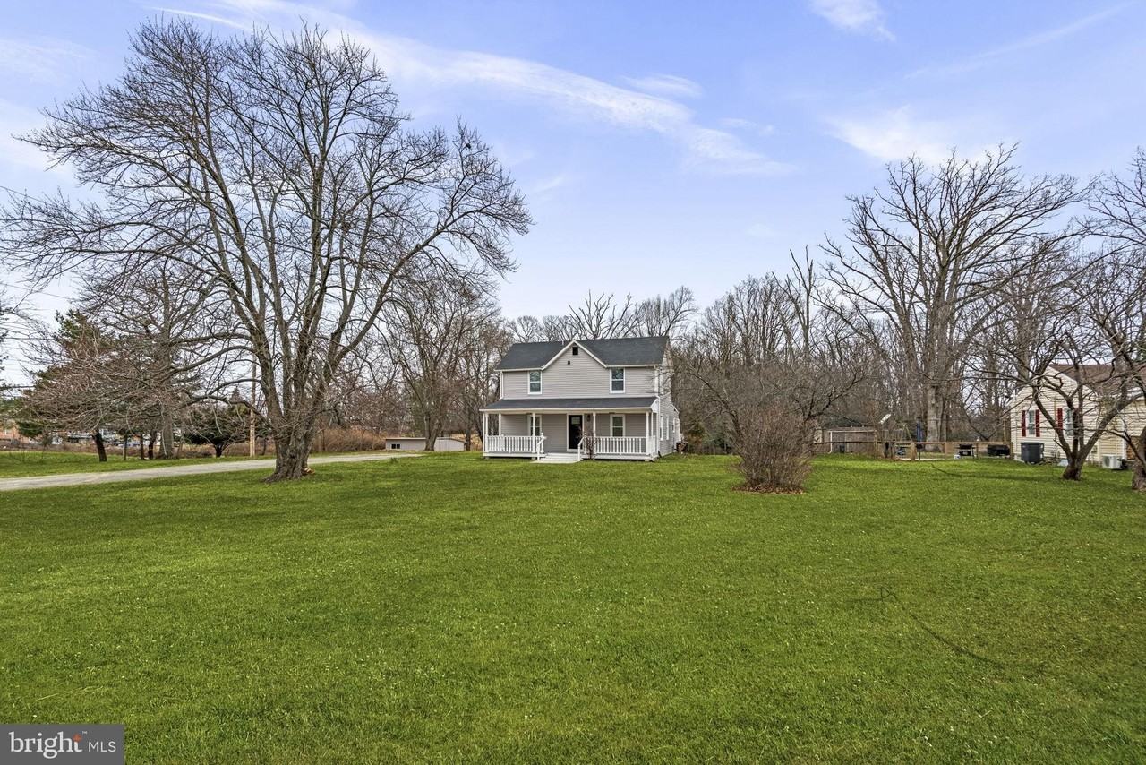 10530 Scaggsville Rd - Photo 5 of 36