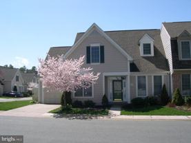 28400 Pinehurst Cir - Photo 1 of 1