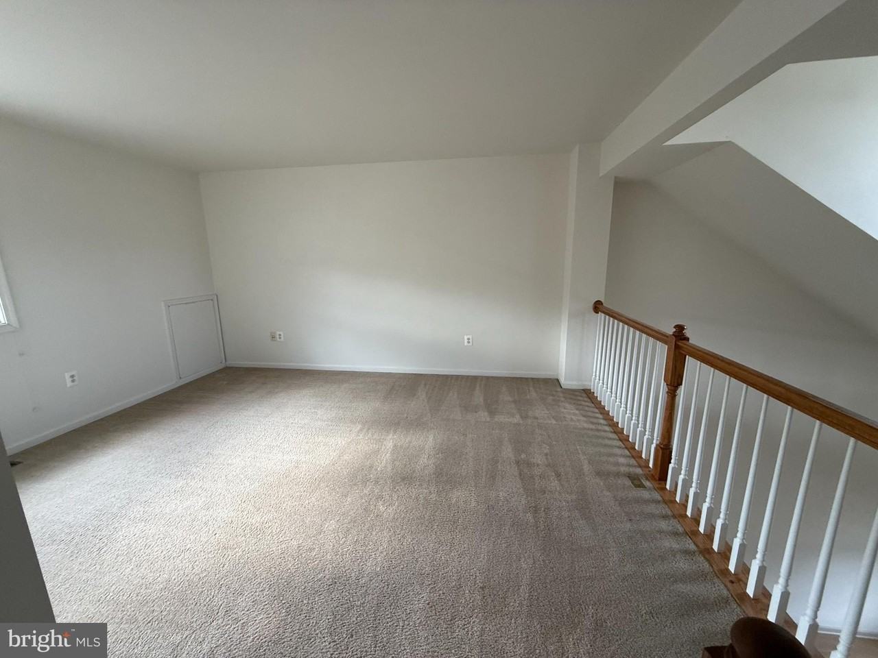 28400 Pinehurst Cir - Photo 5 of 6