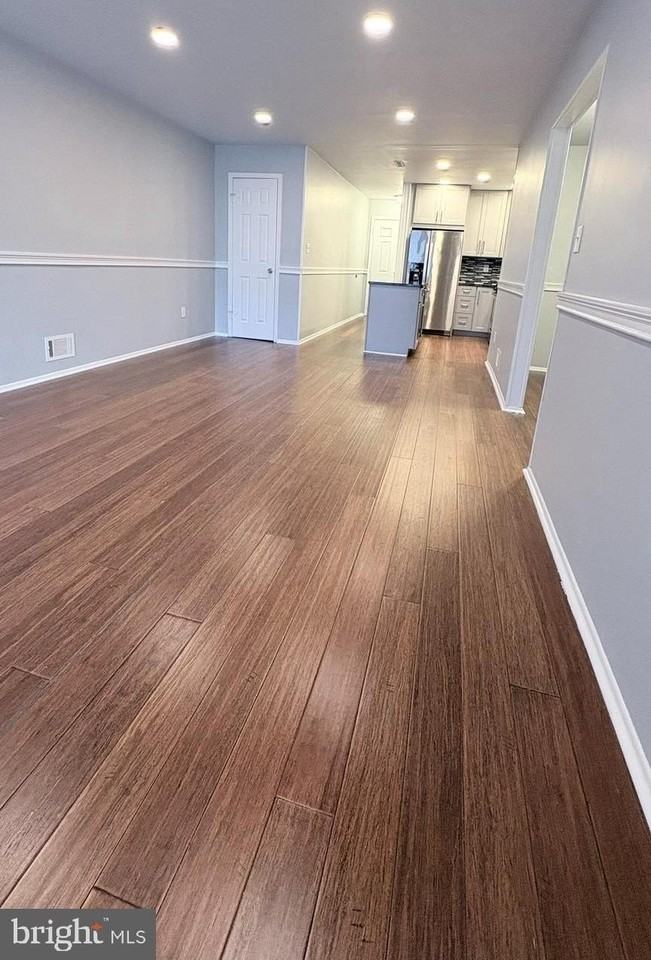 1007 Woodchip Rd - Photo 3 of 10