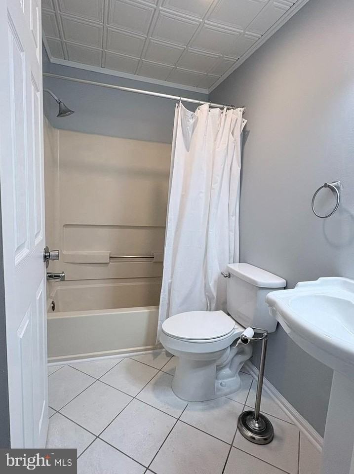 1007 Woodchip Rd - Photo 5 of 10