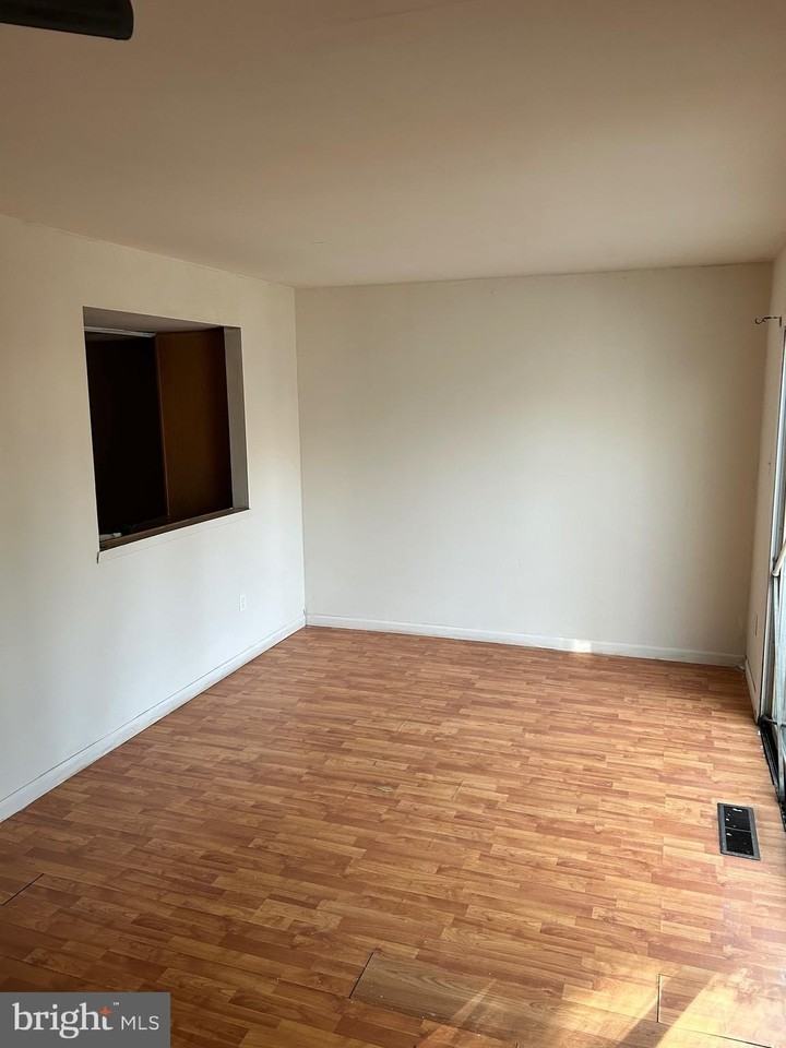 89 Rockland Dr - Photo 3 of 16