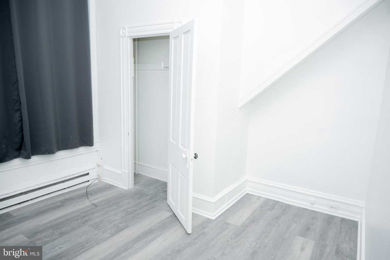 827 N 5th St Apt 1 #1 - Photo 6 of 11