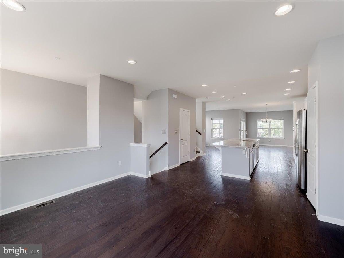 2305 Macis Cir - Photo 5 of 26