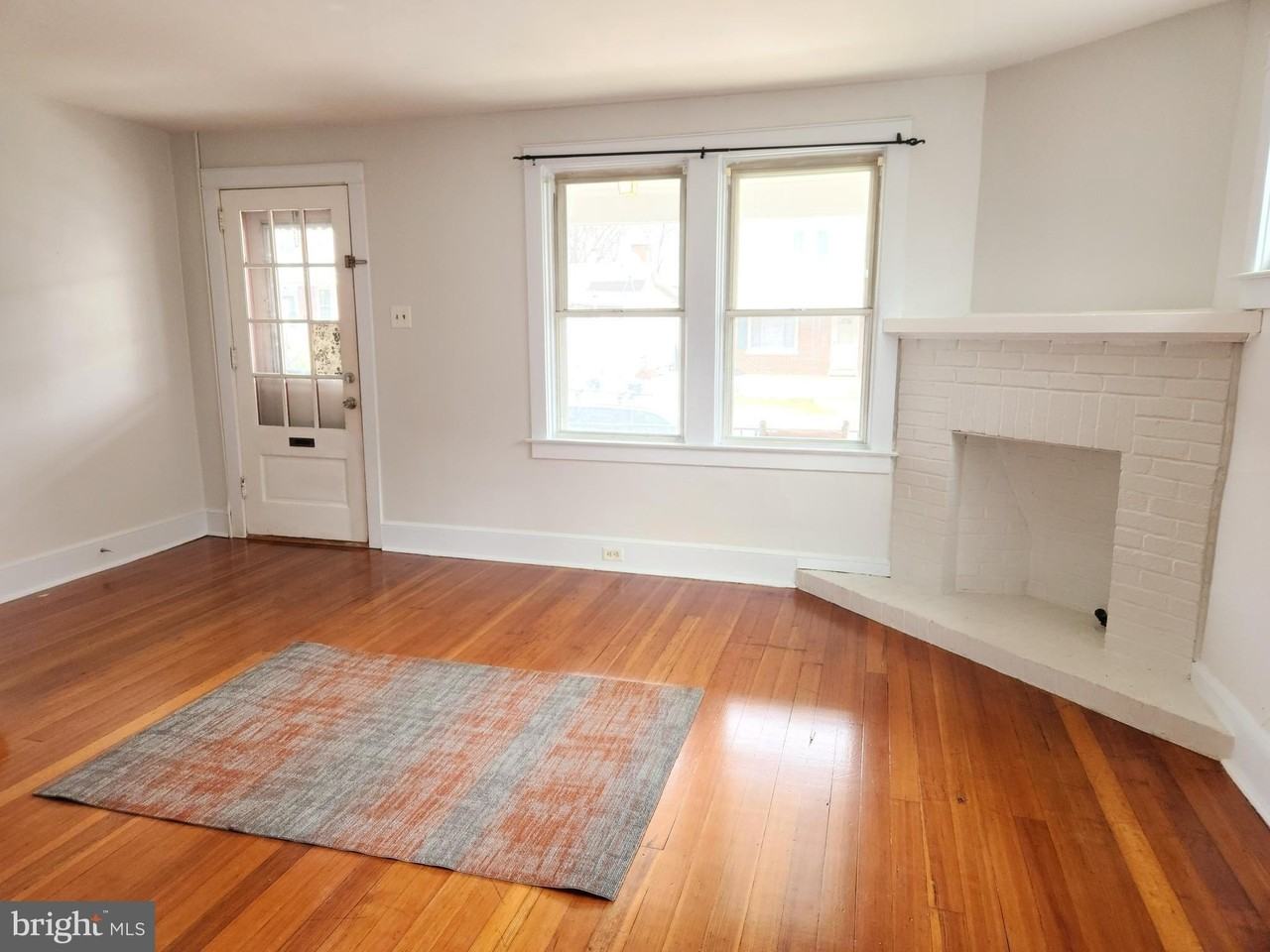 48 S Pearl St - Photo 7 of 16