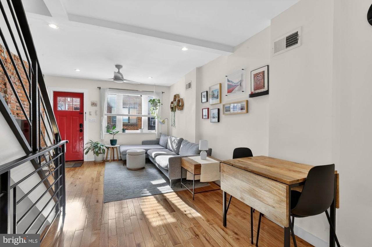 741 Watkins St - Photo 5 of 25