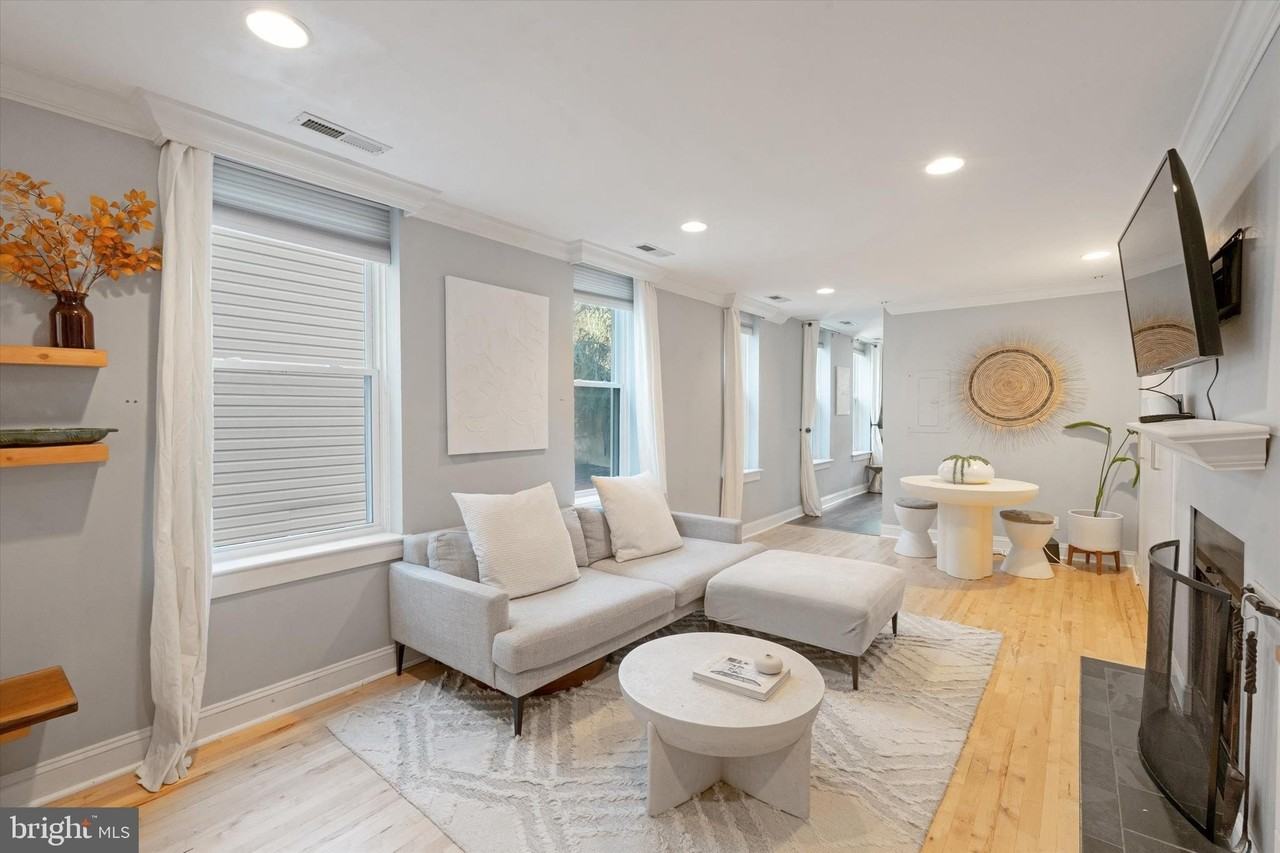 1719 Wallace St Apt 202-21 #202 - Photo 4 of 26