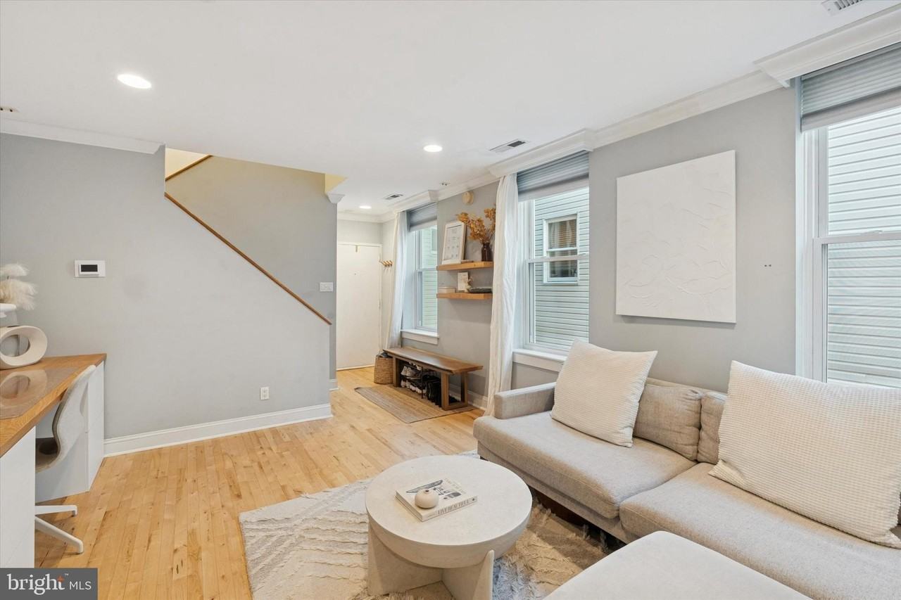 1719 Wallace St Apt 202-21 #202 - Photo 7 of 26