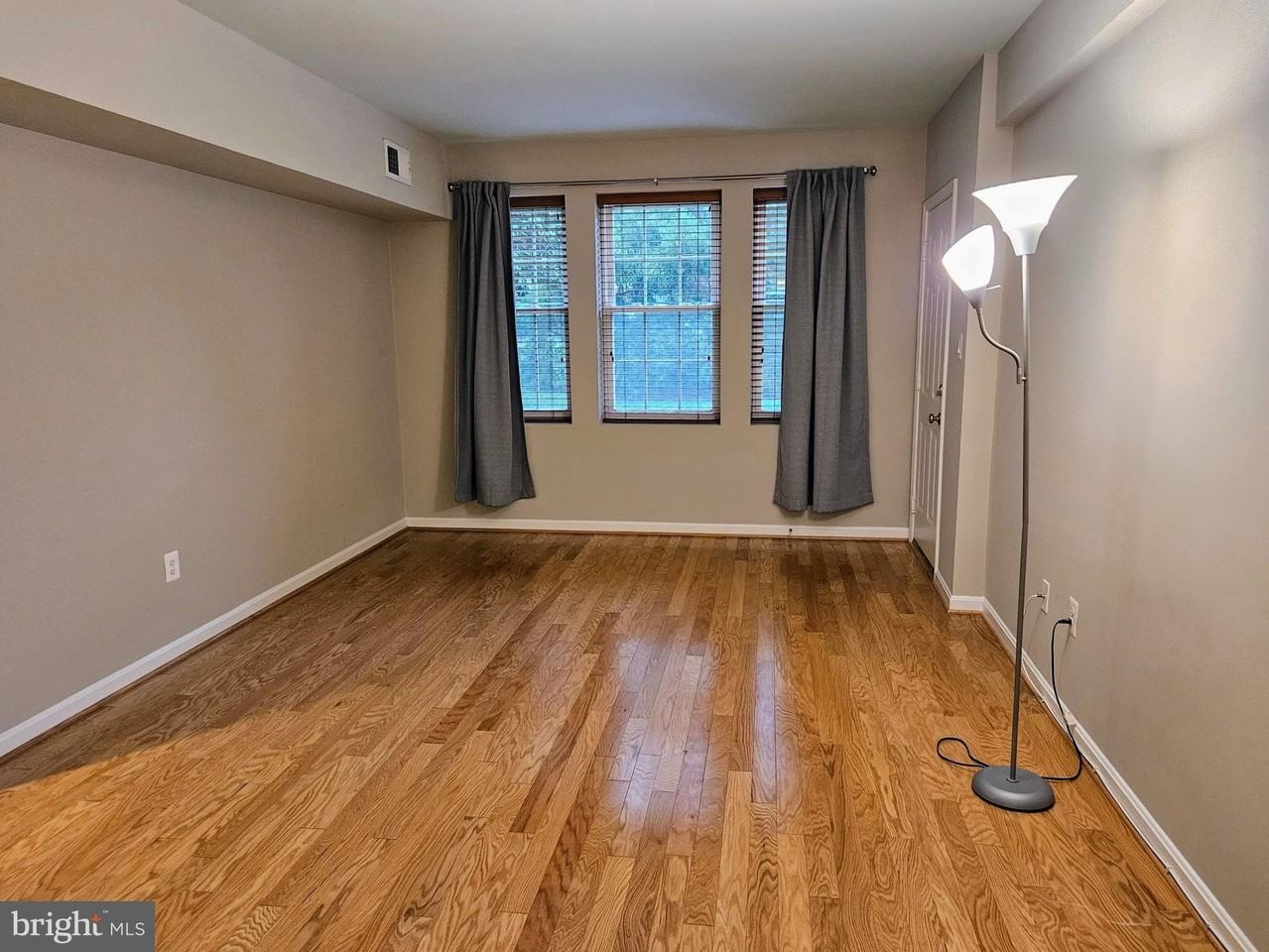 1735 N Troy St Unit 8-413 #8-413 - Photo 6 of 23