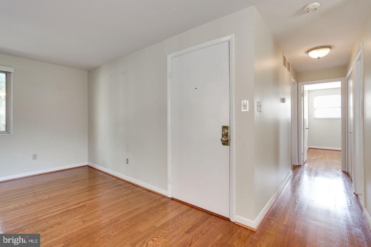 4510 Washington Blvd Apt 1 #1 - Photo 4 of 20