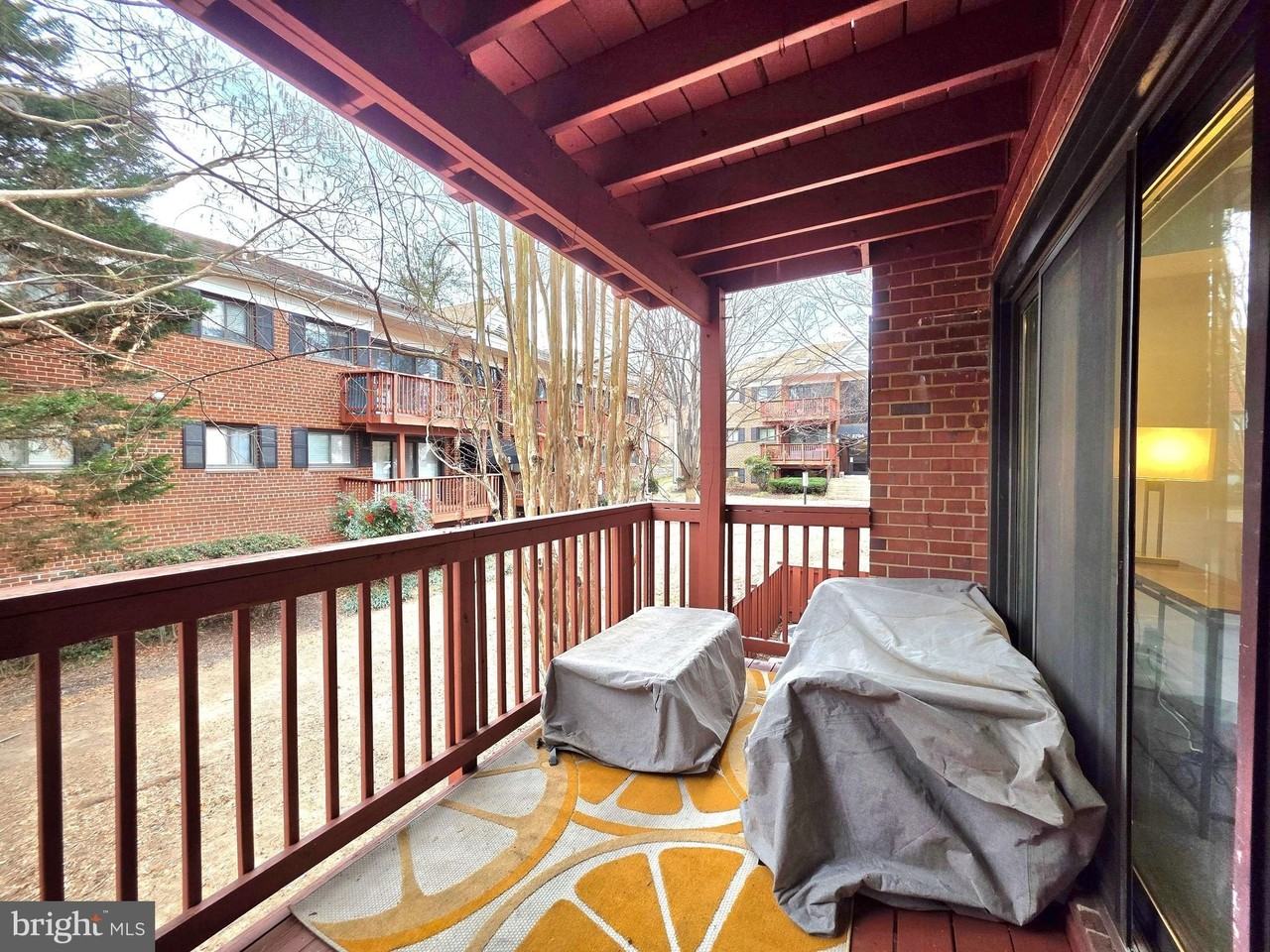 2700 Dartmouth Rd Apt 5 #5 - Photo 5 of 23