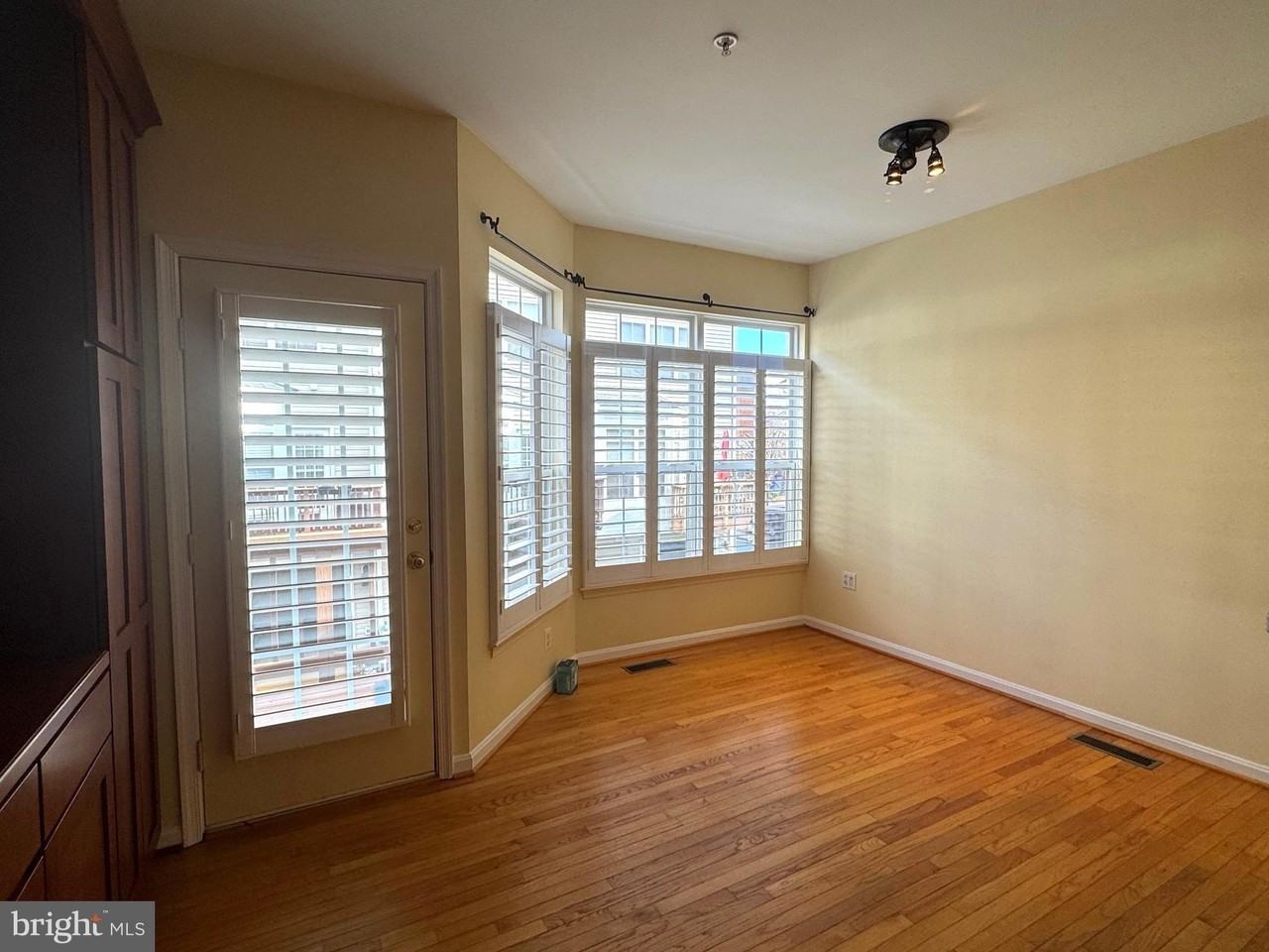 136 Cameron Station Blvd - Photo 7 of 20