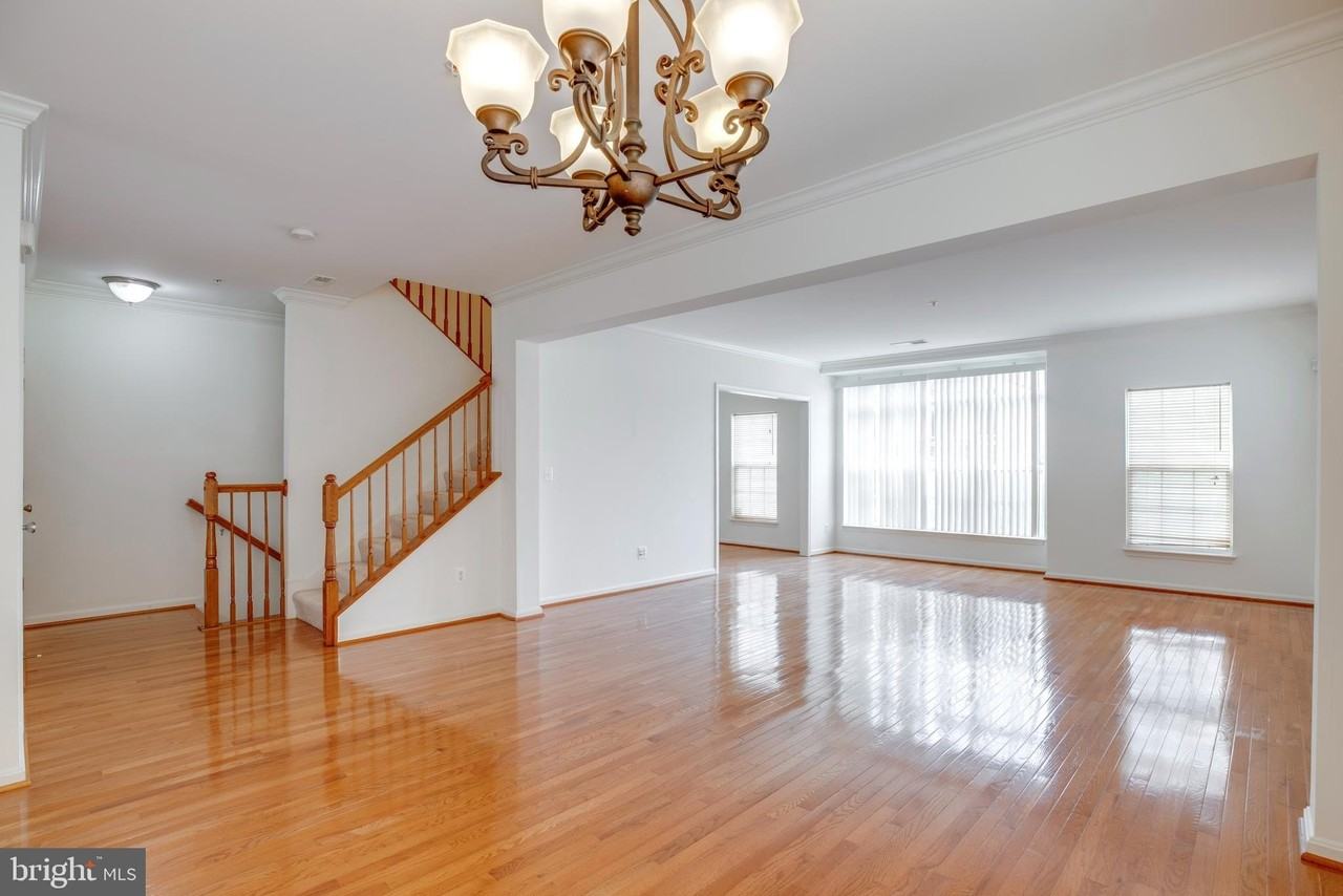 42670 Hollyhock Ter - Photo 5 of 36