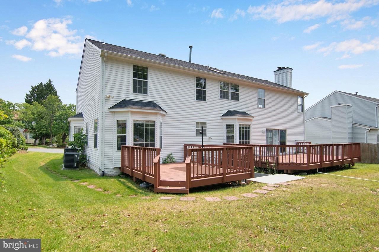 15704 Beau Ridge Dr - Photo 5 of 26