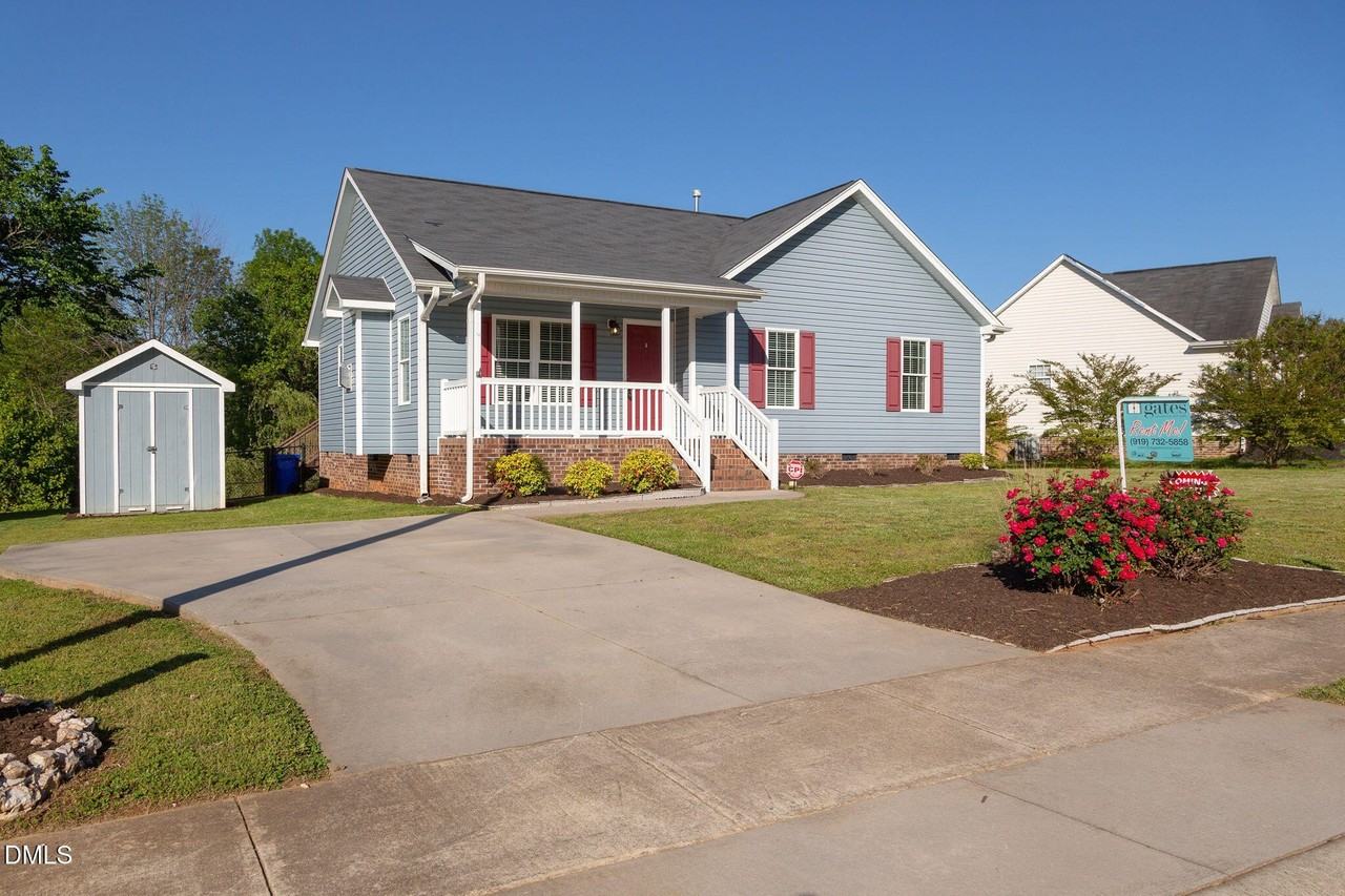 107 W Sebastian Ct - Photo 4 of 35