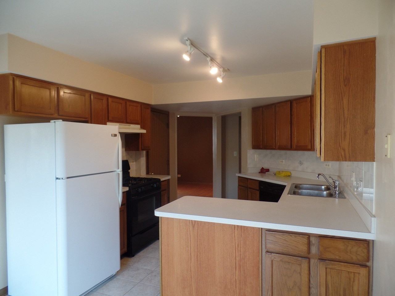 5514 Ridge Xing - Photo 6 of 15