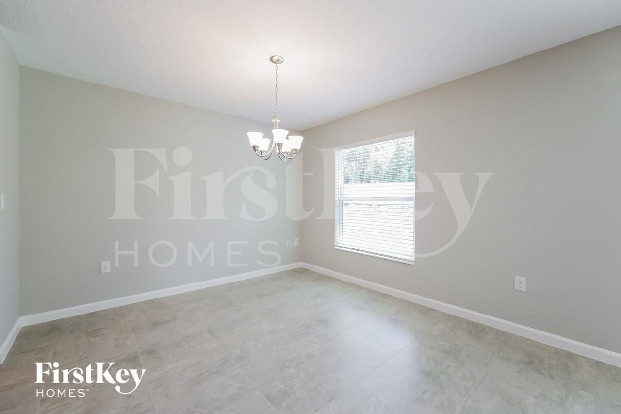 513 Earheart Dr - Photo 5 of 15