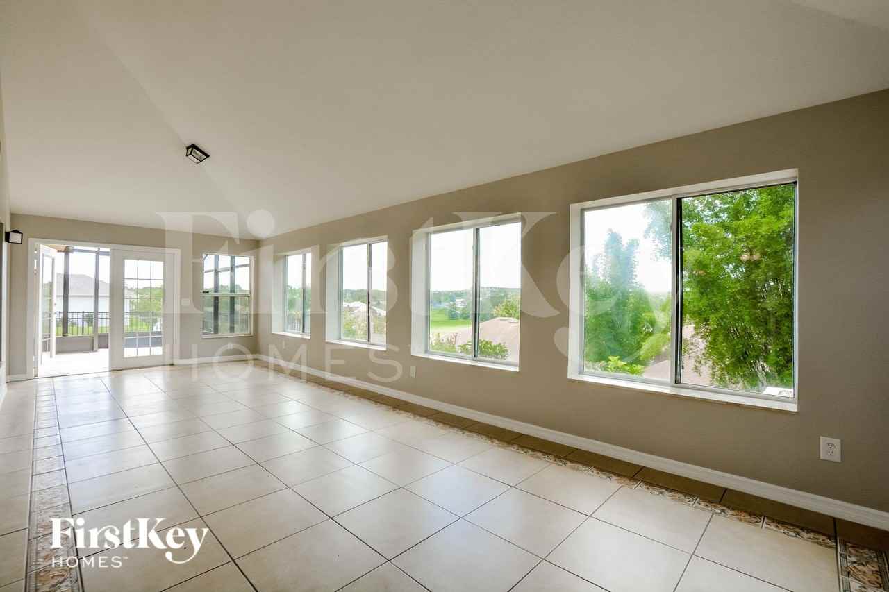 13024 Baybrook Ln - Photo 7 of 15