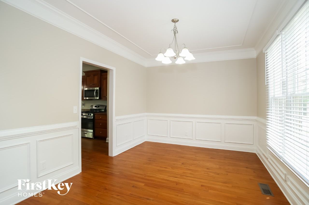 522 S Fortune Way - Photo 5 of 15