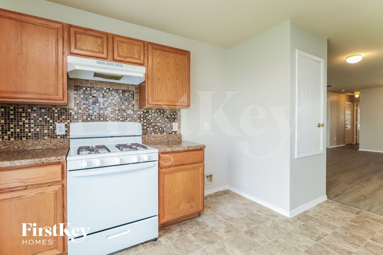 22822 Sugar Bear Dr - Photo 7 of 15