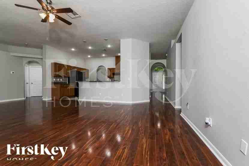 2524 Wheeler Groves Dr - Photo 3 of 15