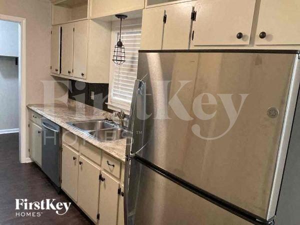 581 Carlouetta Rd Sw - Photo 5 of 13