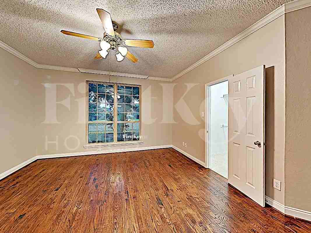 2506 Neptune Cir - Photo 6 of 17