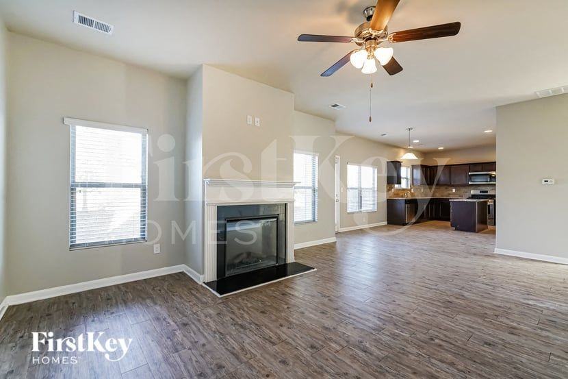 1513 Culpepper Ln - Photo 5 of 16