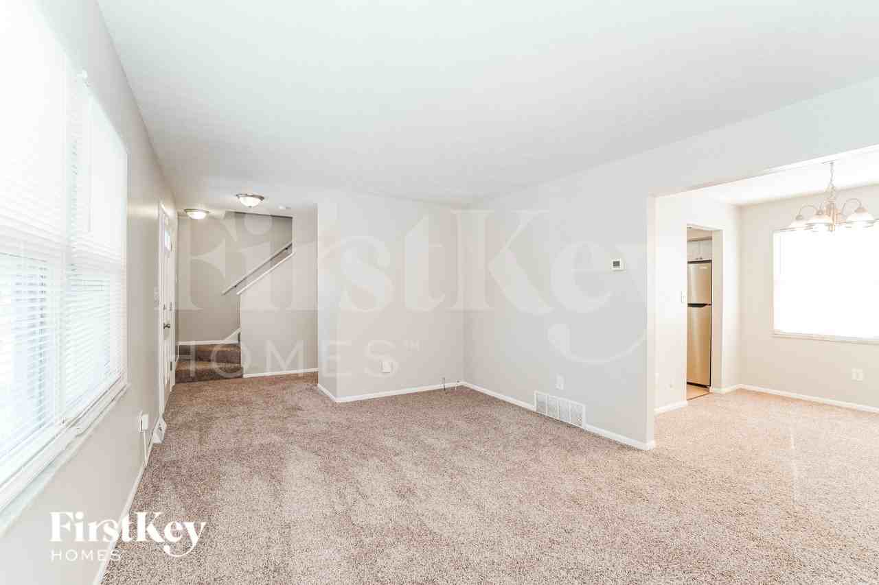 1369 Greenock Rd - Photo 4 of 16