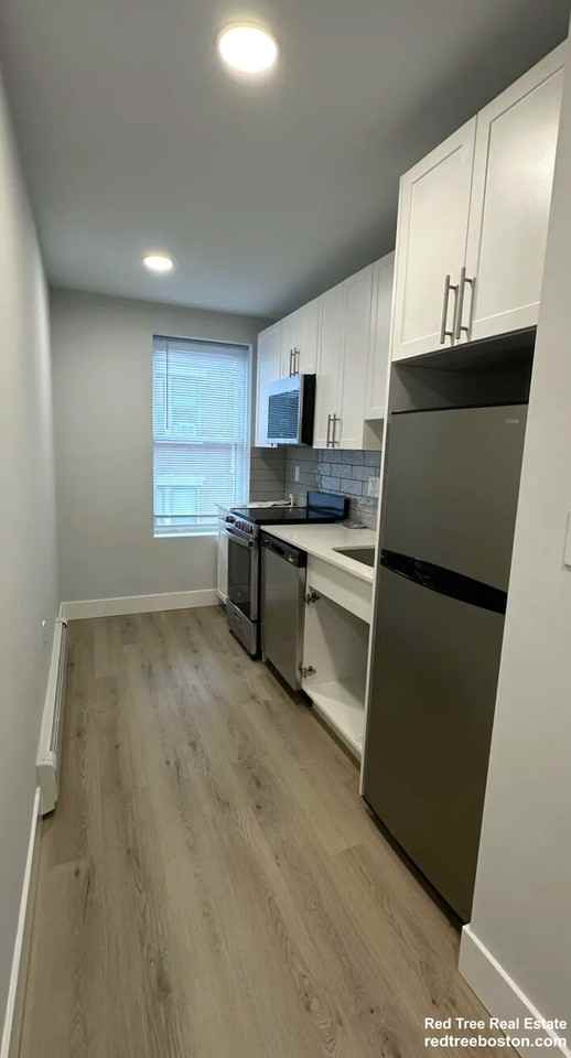 44A Joy St #7 - Photo 2 of 12