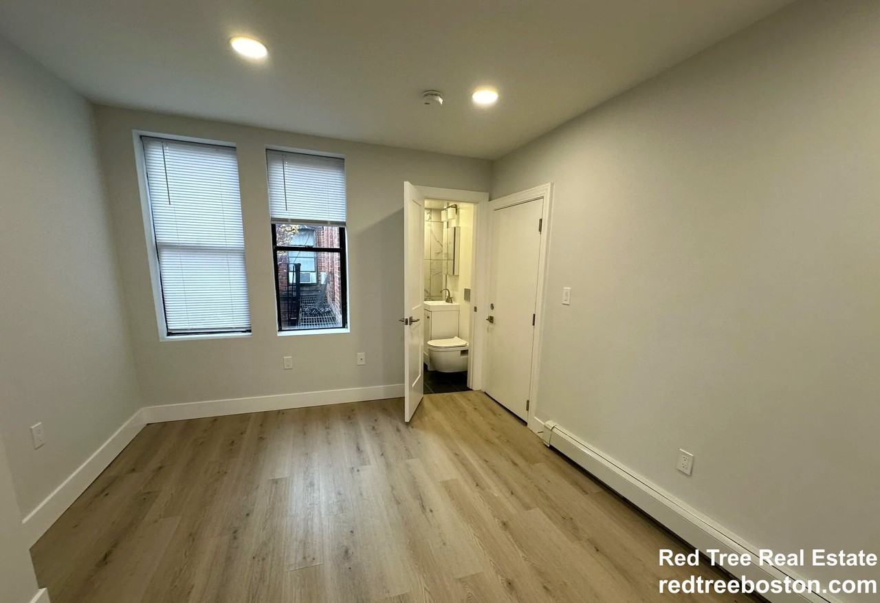 44A Joy St #7 - Photo 4 of 12