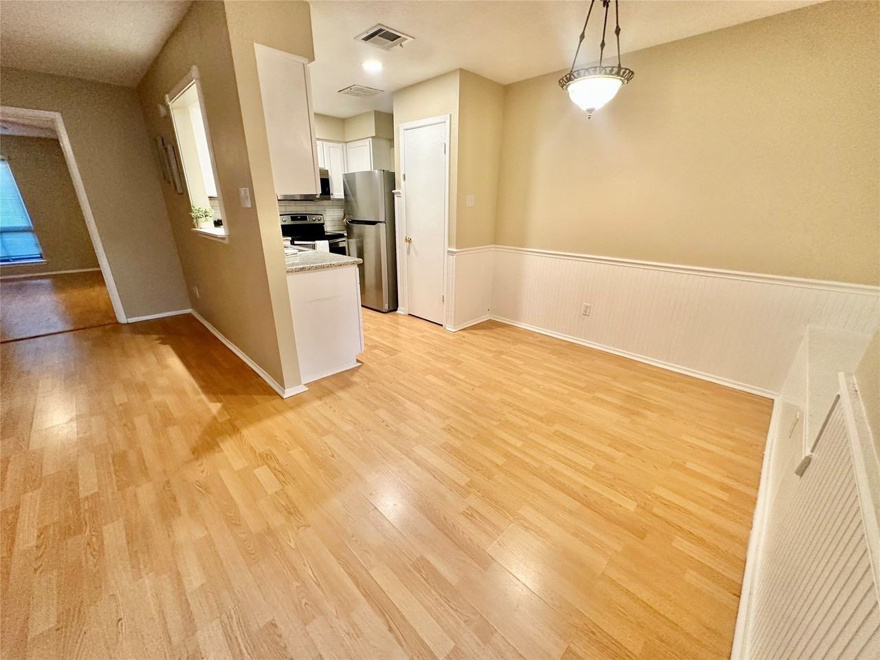 3758 Laura Leigh Dr - Photo 4 of 13