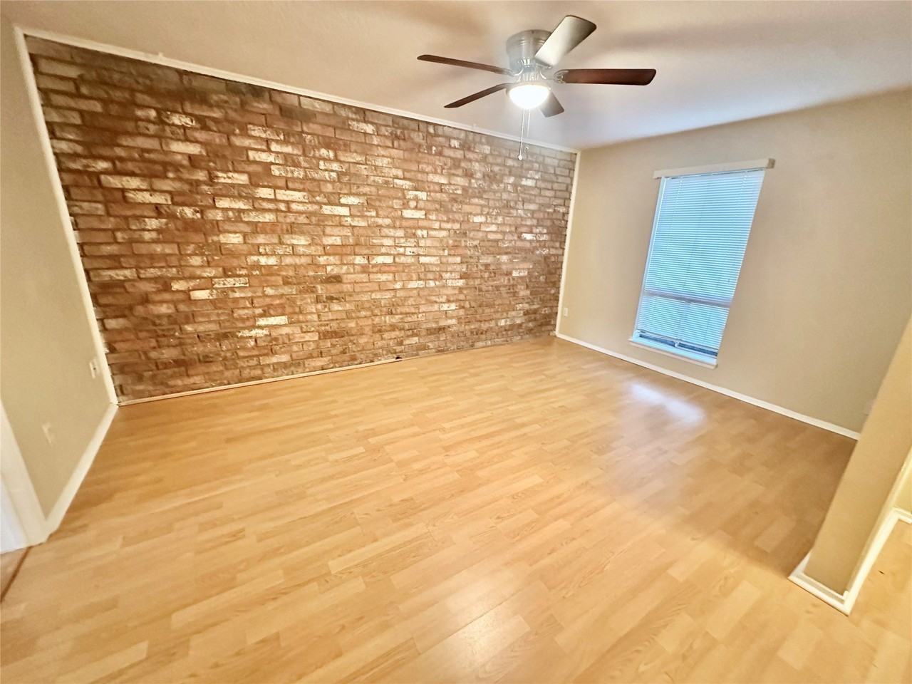 3758 Laura Leigh Dr - Photo 5 of 13